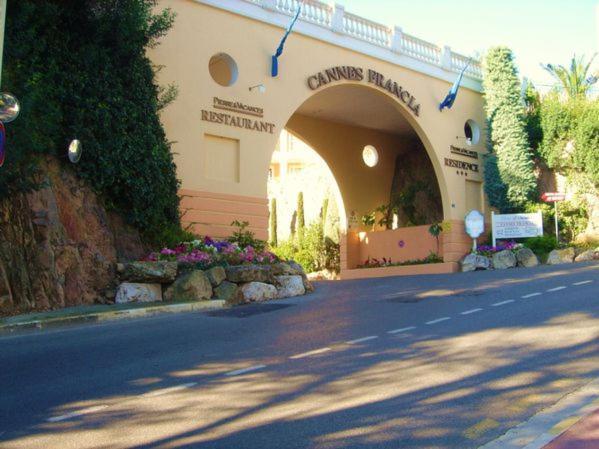 Beautiful Garden Apartment Cote D'Azur Cannes Extérieur photo